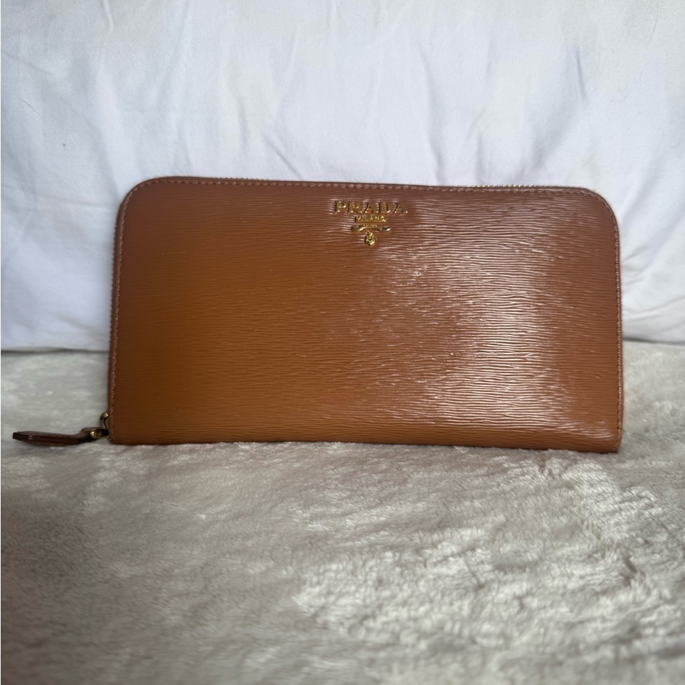 PRADA Authentic Vitelo Move Leather Wallet in Caramel Brown EUC